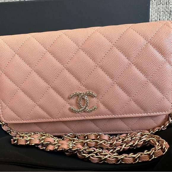 Brand New CHANEL 23P Beige Caviar GHW CC Wallet On Chain WOC with Receipt - Picture 4 of 14